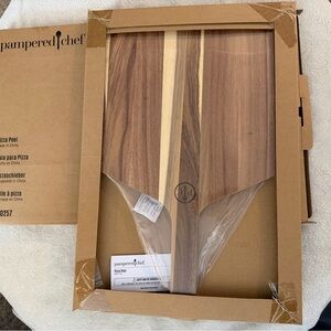 Pampered Chef Natural Wood Pizza Peel